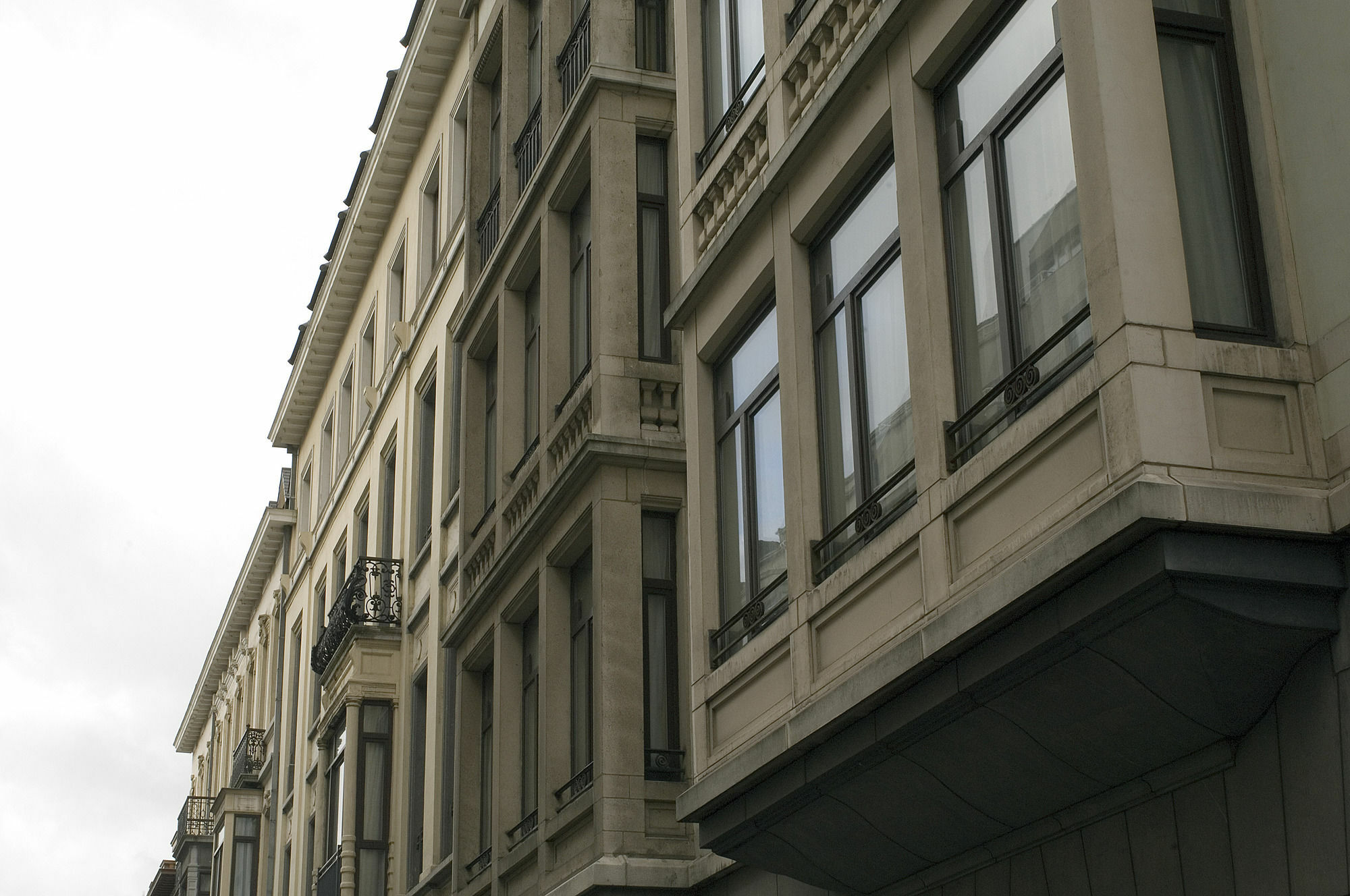 Thon Residence Florence Aparthotel Bruxelles Extérieur photo